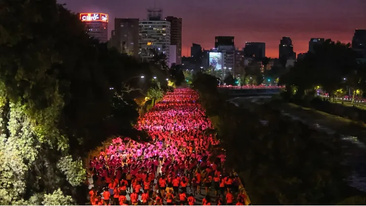 En la tercera versión de Women’s Night Out busca reunir a más de 6 mil corredoras en la mayor corrida nocturna femenina del país.