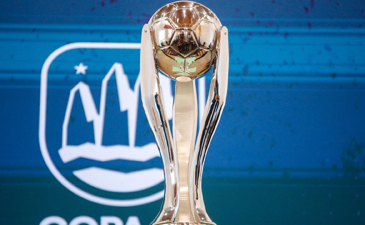 La razón detrás del novedoso diseño del trofeo de la Copa de la Liga