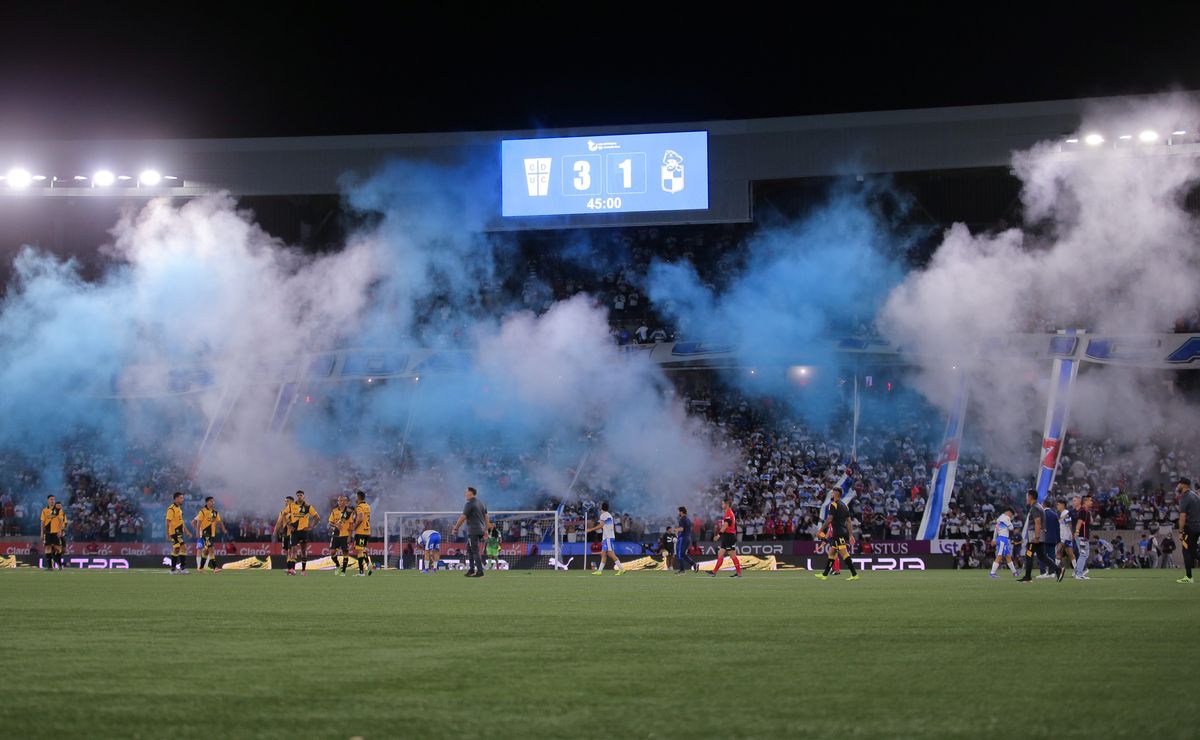 “Alto riesgo”: Gobierno le cierra las puertas del Claro Arena de U. Católica a los hinchas de Boca
