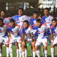 Casi no juega en la U y es nominado a su selección para ir al Mundial