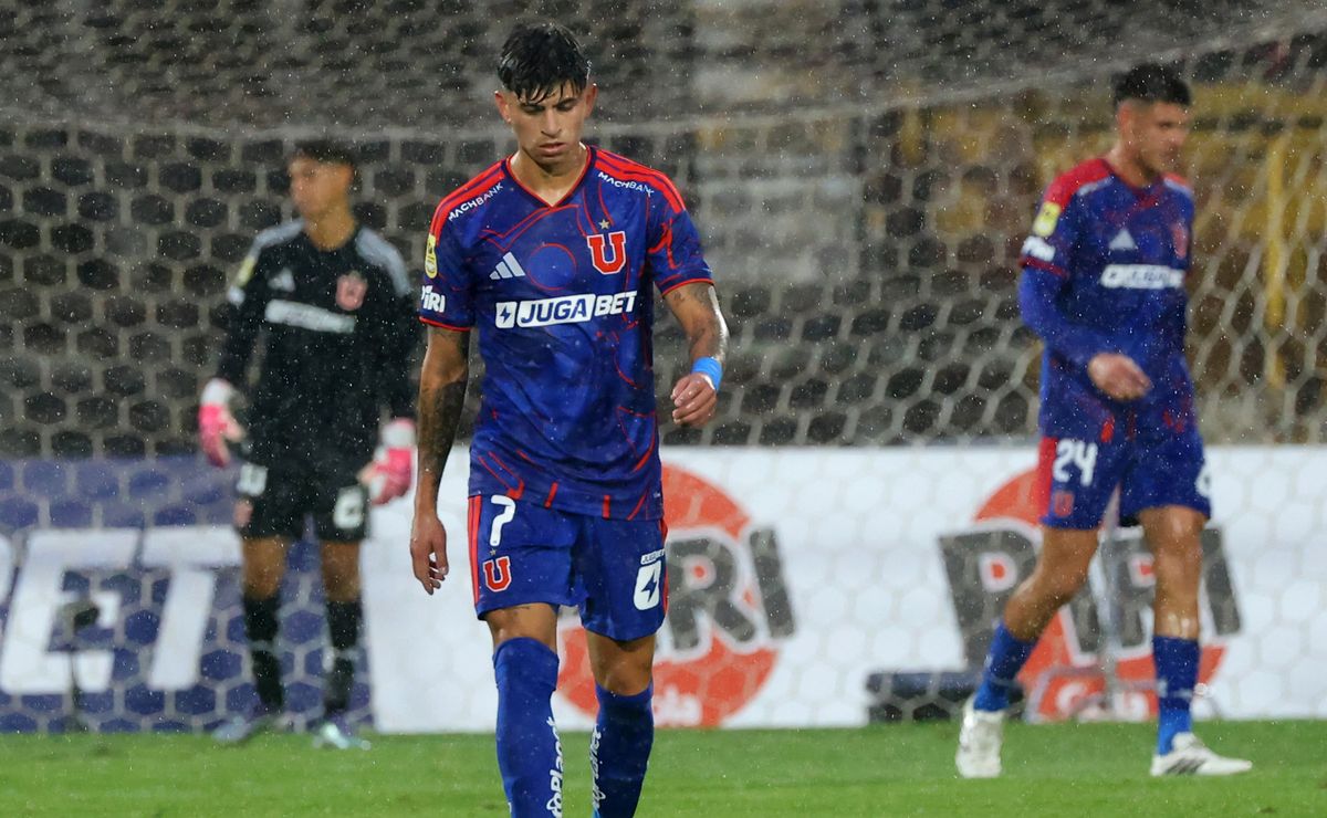 Fernando Gago impactado: la cara de funeral del nuevo DT de U de Chile tras condoro defensivo