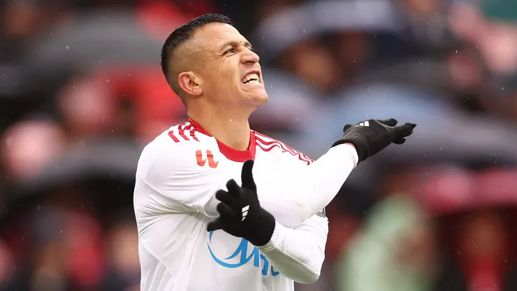 Mal partido de Alexis ante el Valencia.