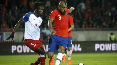 El defensa haitiano jugó un amistoso contra Chile en 2019.