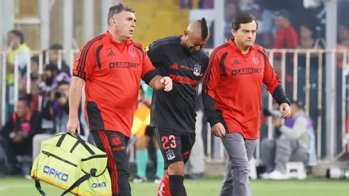 Vidal se retiró lesionado y es duda para el martes ante Concepción