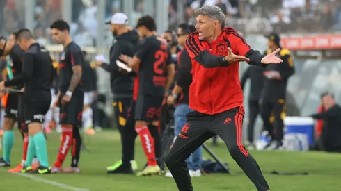 Fernando Ortiz le da minutos a los juveniles de Colo Colo.