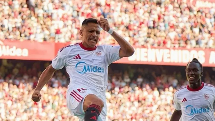 Alexis cambiará de entrenador en Sevilla