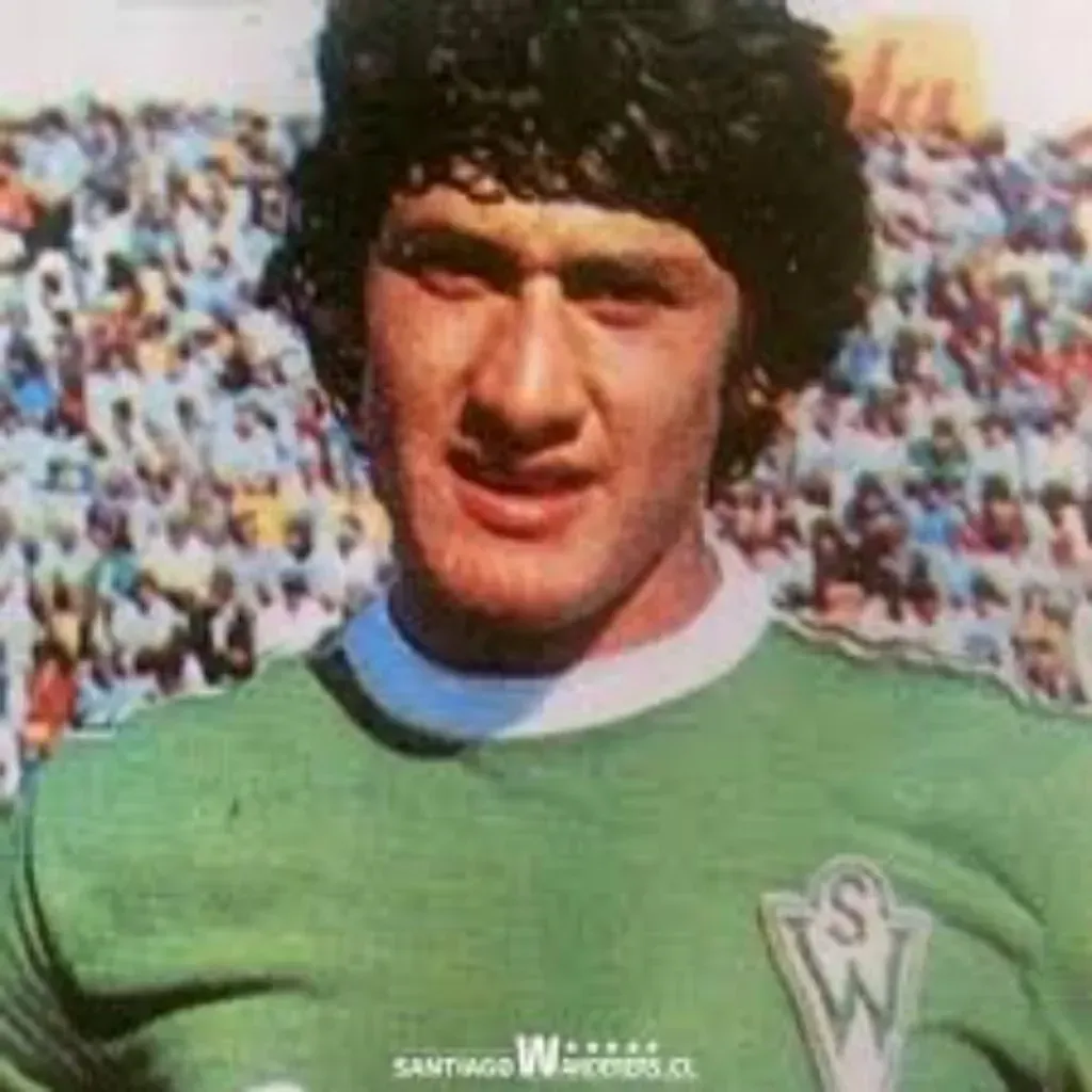 Letelier se emociona con título continental de Wanderers.