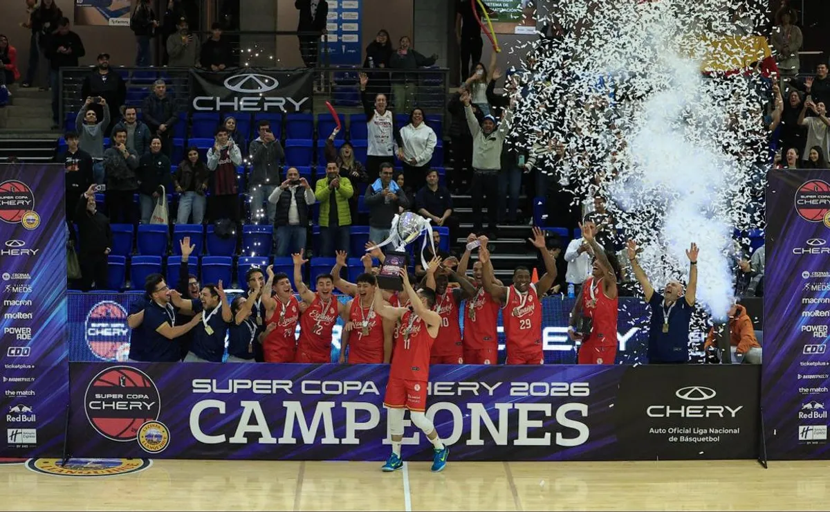 Español de Osorno gana Super Copa venciendo a Puerto Varas Basket Español de Osorno gana Super Copa venciendo a Puerto Varas Basket