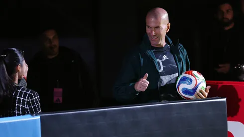 Zinedine Zidane vuelve al fútbol.