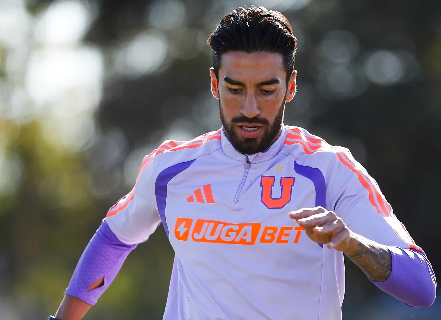 Juan Martín Lucero sigue sin anotar ningún gol con los azules. | Foto: Universidad de Chile.