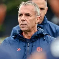 El hostil recibimiento que está viviendo Álvarez en San Lorenzo