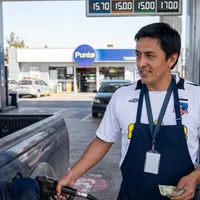 Campeón con Colo Colo administra bomba de bencina y sufre con el alza