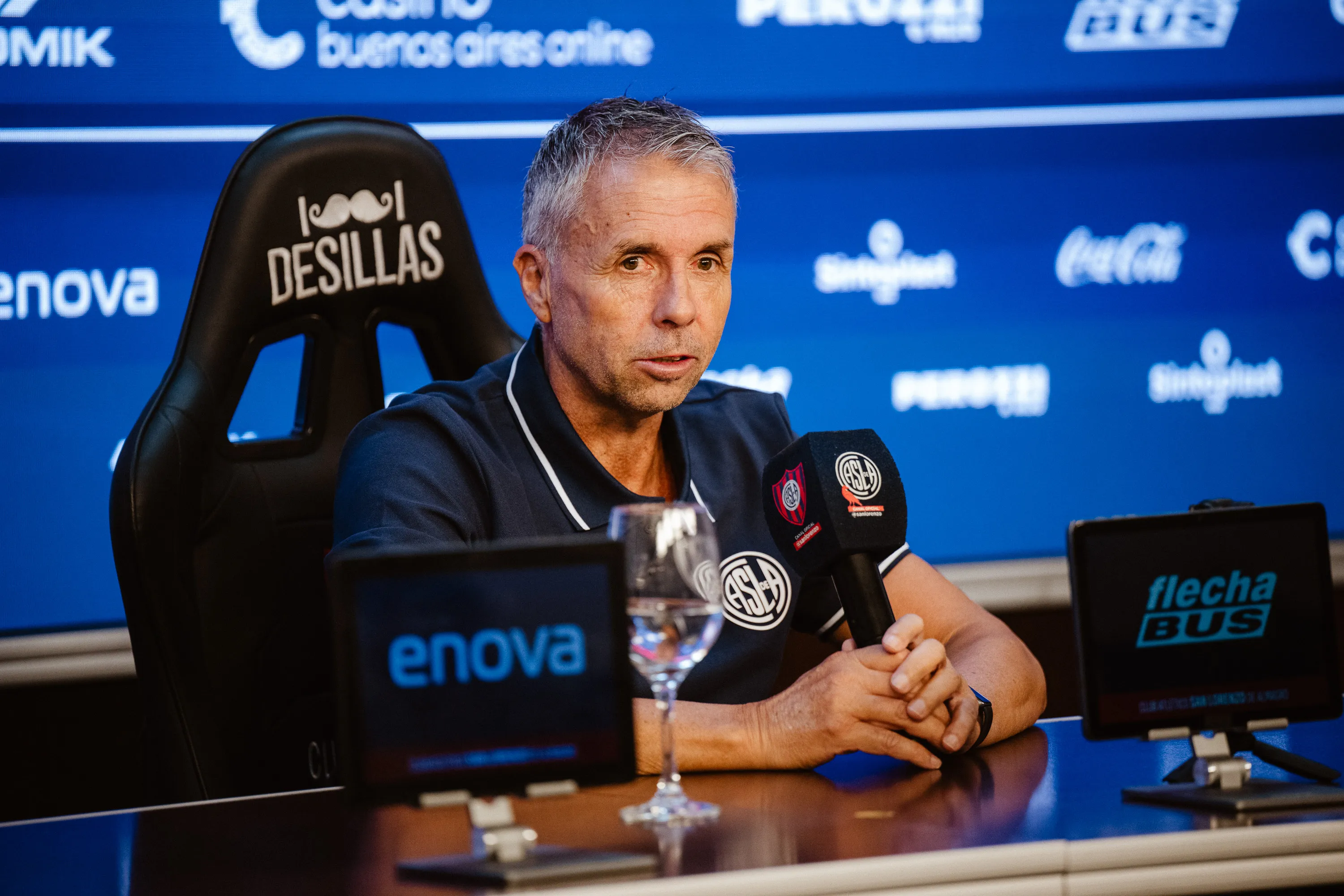 Gustavo Álvarez fue consultado sobre su salida de U. de Chile en Argentina | San Lorenzo