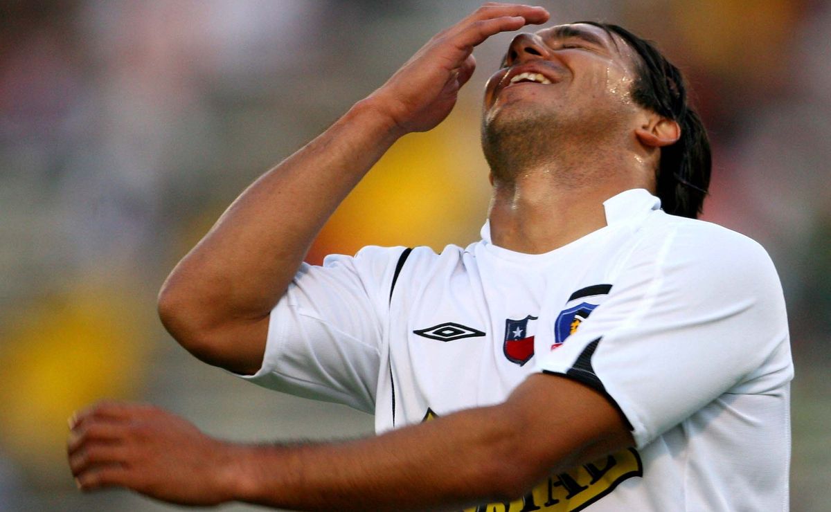 Jugó en Colo Colo y Europa, le dicen Petrolero y aborda el alza en los combustibles: “No es tan…”