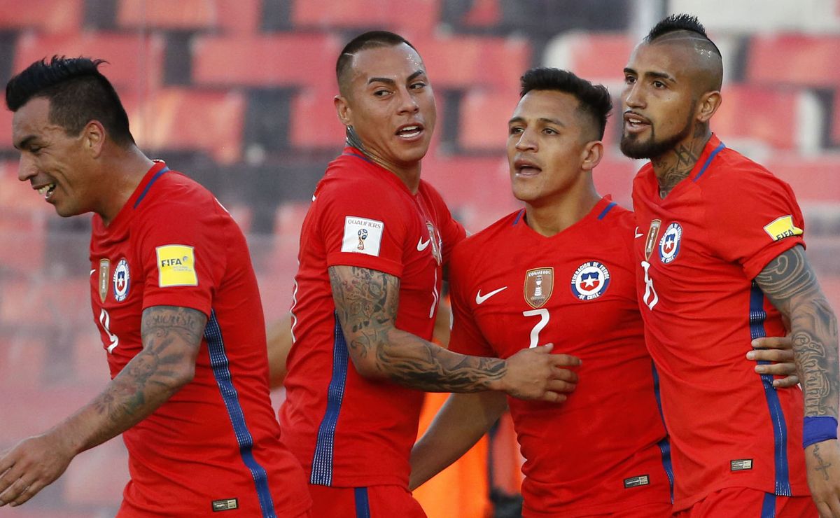 Esteban Paredes y una gran ausencia en La Roja: “Para mí Alexis Sánchez siempre tiene que estar”