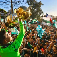 Pese a prohibición: Emotivo recibimiento a Wanderers campeón