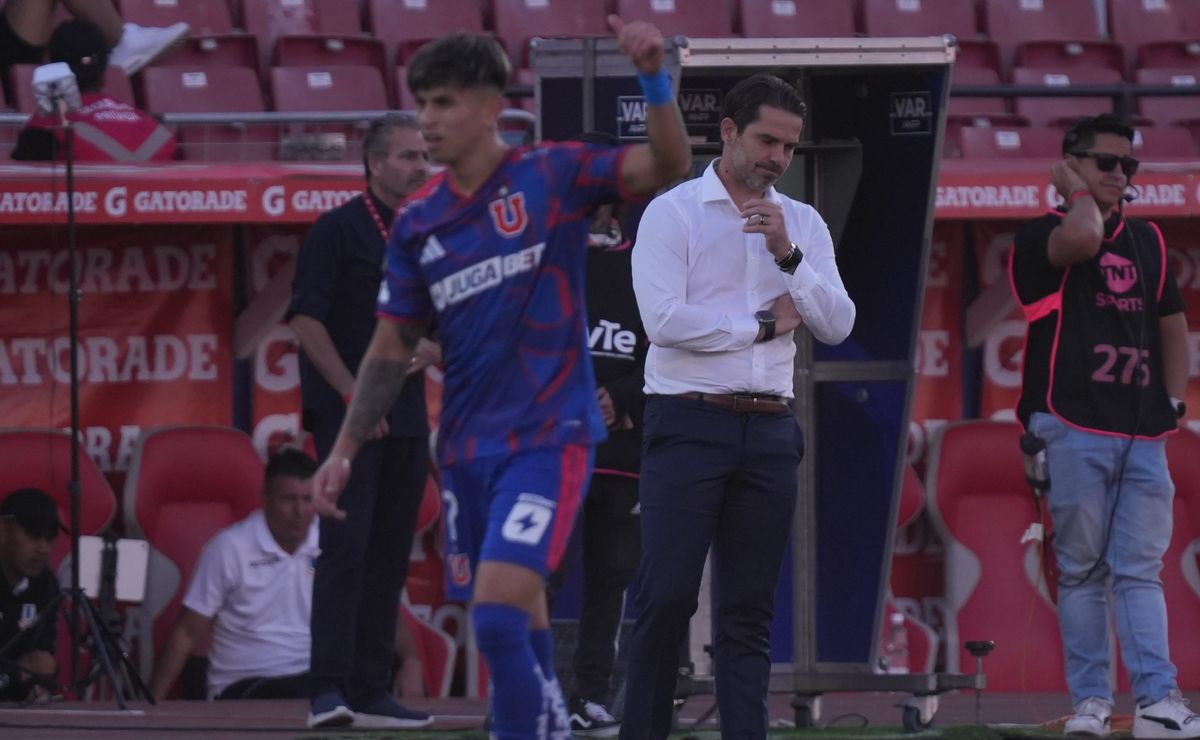 El drama que debe resolver Fernando Gago en U de Chile: se queda sin delanteros
