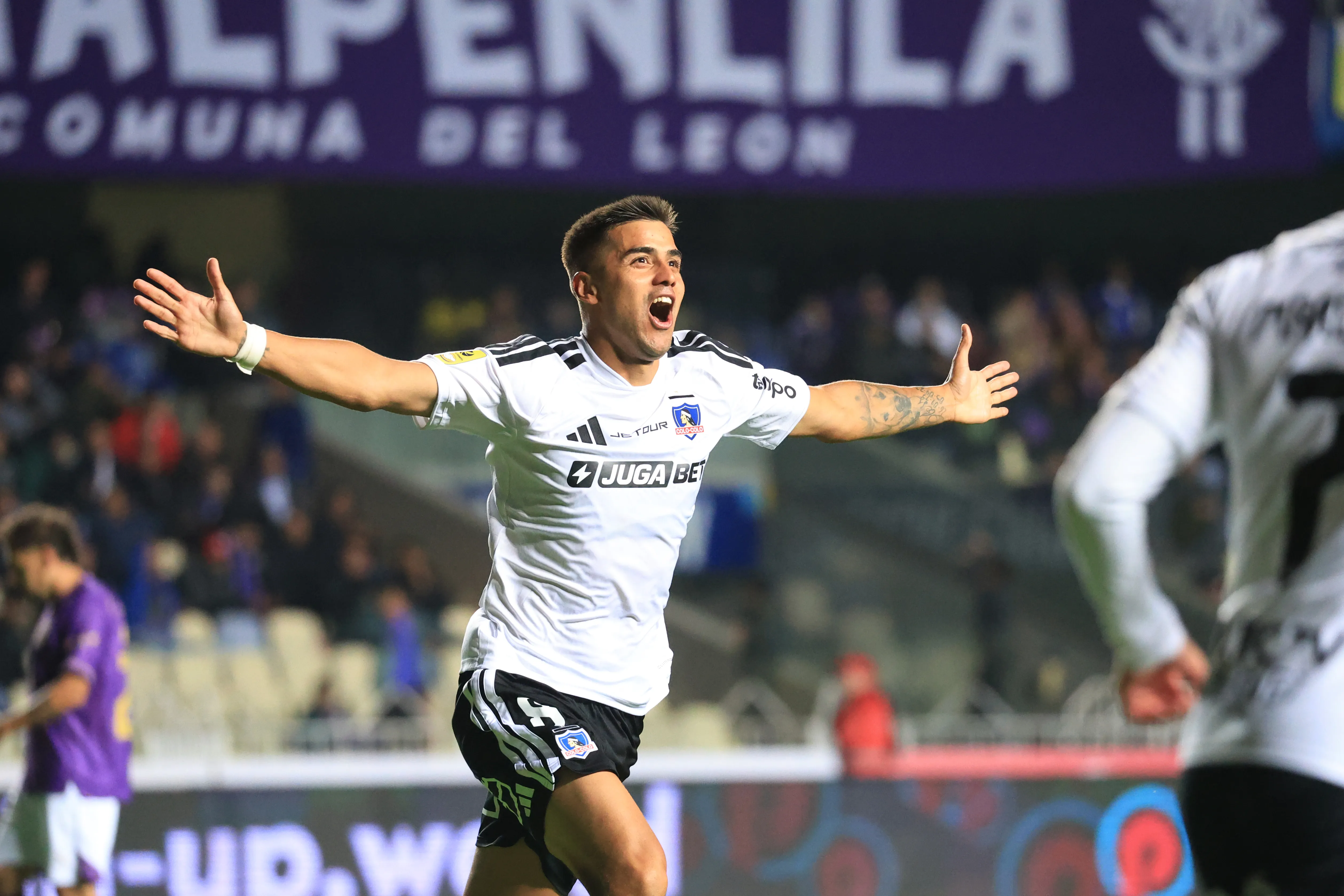 Álvaro Madrid se afianza en Colo Colo. Foto: Eduardo Fortes/Photosport