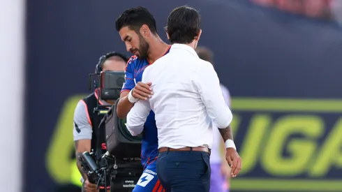 Gago consoló al Gato Lucero tras su temprana salida ante La Calera.