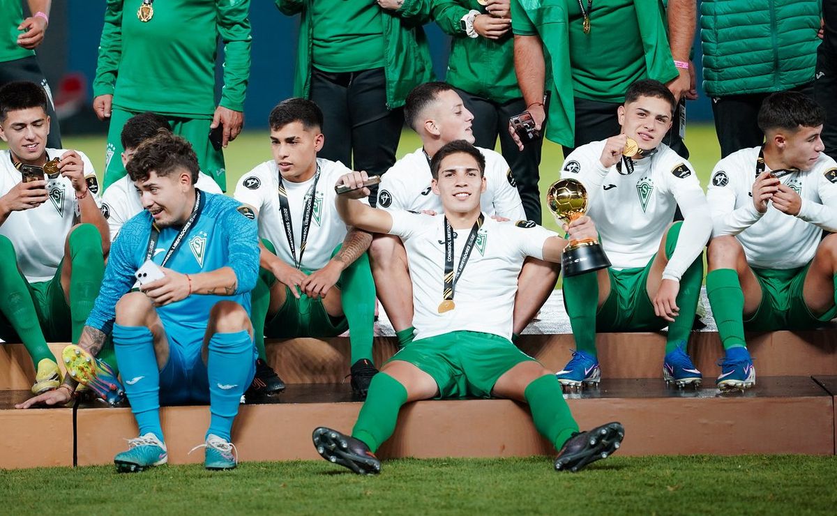 Christian Silva en la mira: Avisan que City Group y Flamengo se pelean a la joya de Wanderers