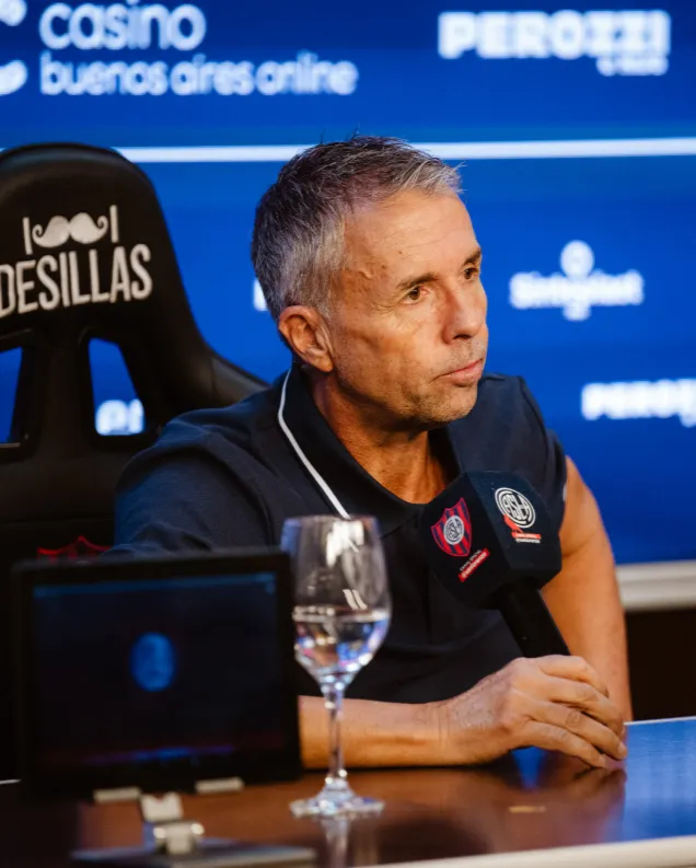 Gustavo Álvarez en su presentación como DT de San Lorenzo. (Foto: San Lorenzo).