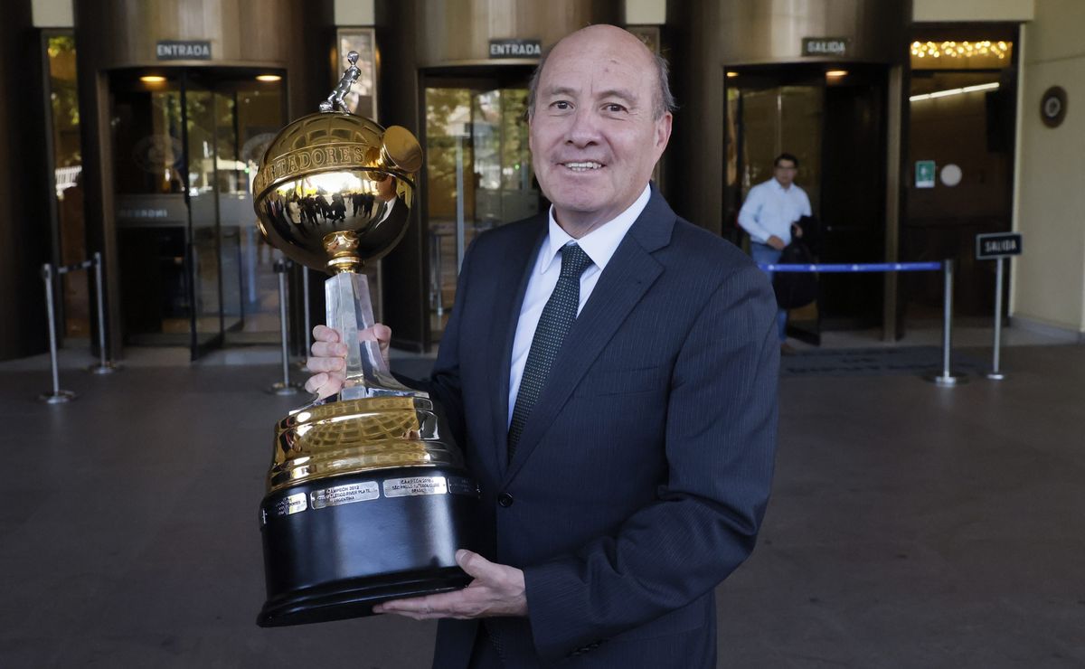 Le subió el precio a la Copa Libertadores: ministro de Hacienda celebra a S Wanderers