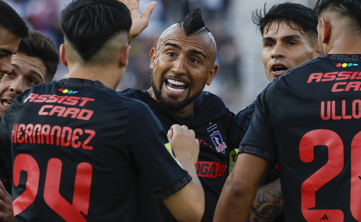 El Rey Arturo en llamas incluso cuando no juega en Colo Colo: “Que Vidal se quede en la casa mejor”