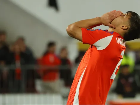 Titular de la Roja se lesiona a solo horas del primer amistoso