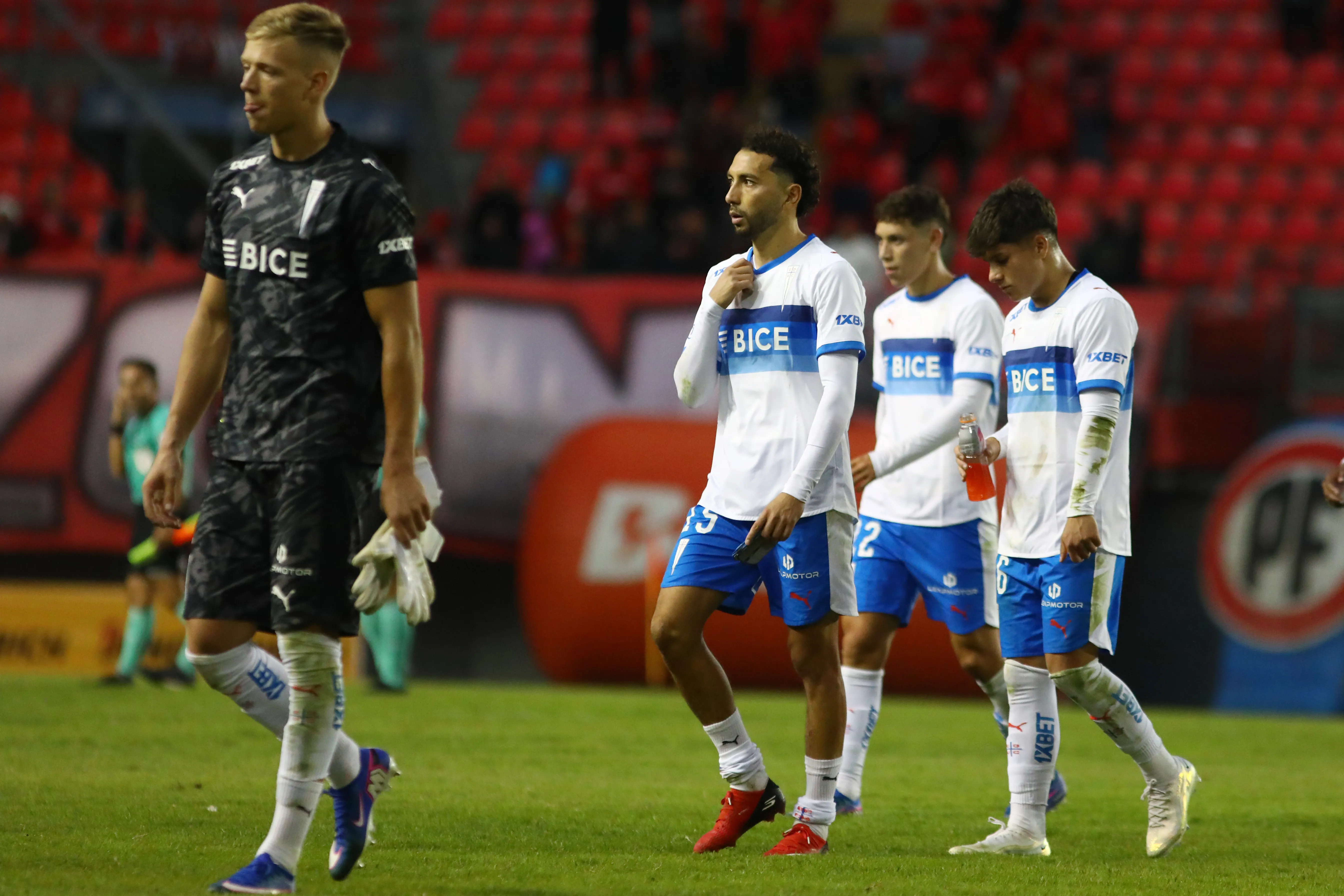 Universidad Católica se sigue llenando de dudas a días de su debut en la Copa Libertadores 2026. | Foto: Photosport.