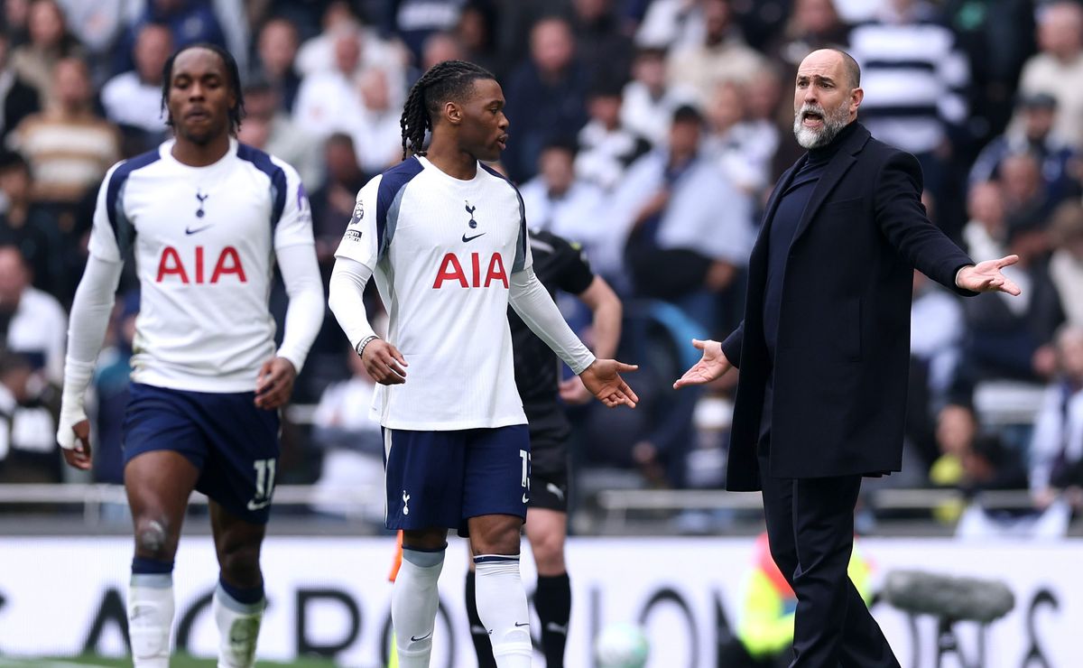 Ganó la Europa League, ahora lucha por no descender y arriesga perder más de 300 millones de dólares