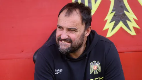 José Luis Sierra prepara su retorno al fútbol.