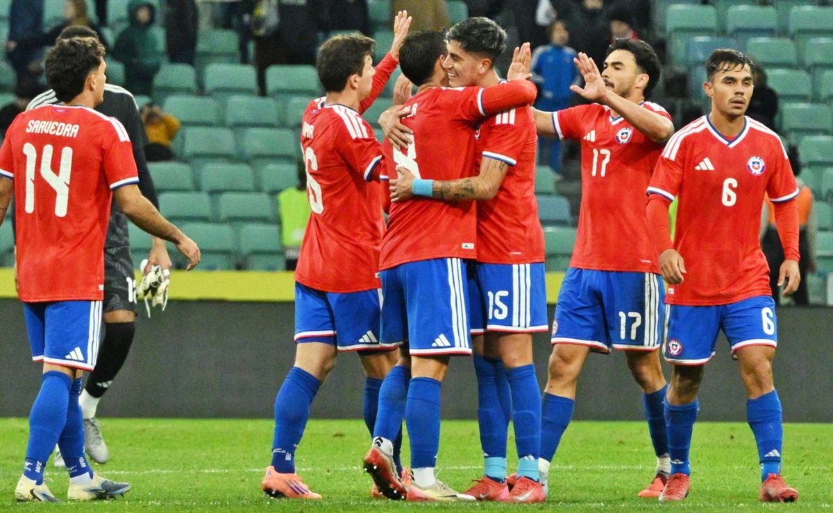 Formación de Chile vs Cabo Verde: Nico Córdova mueve el tablero y sorprende con “11 joven”