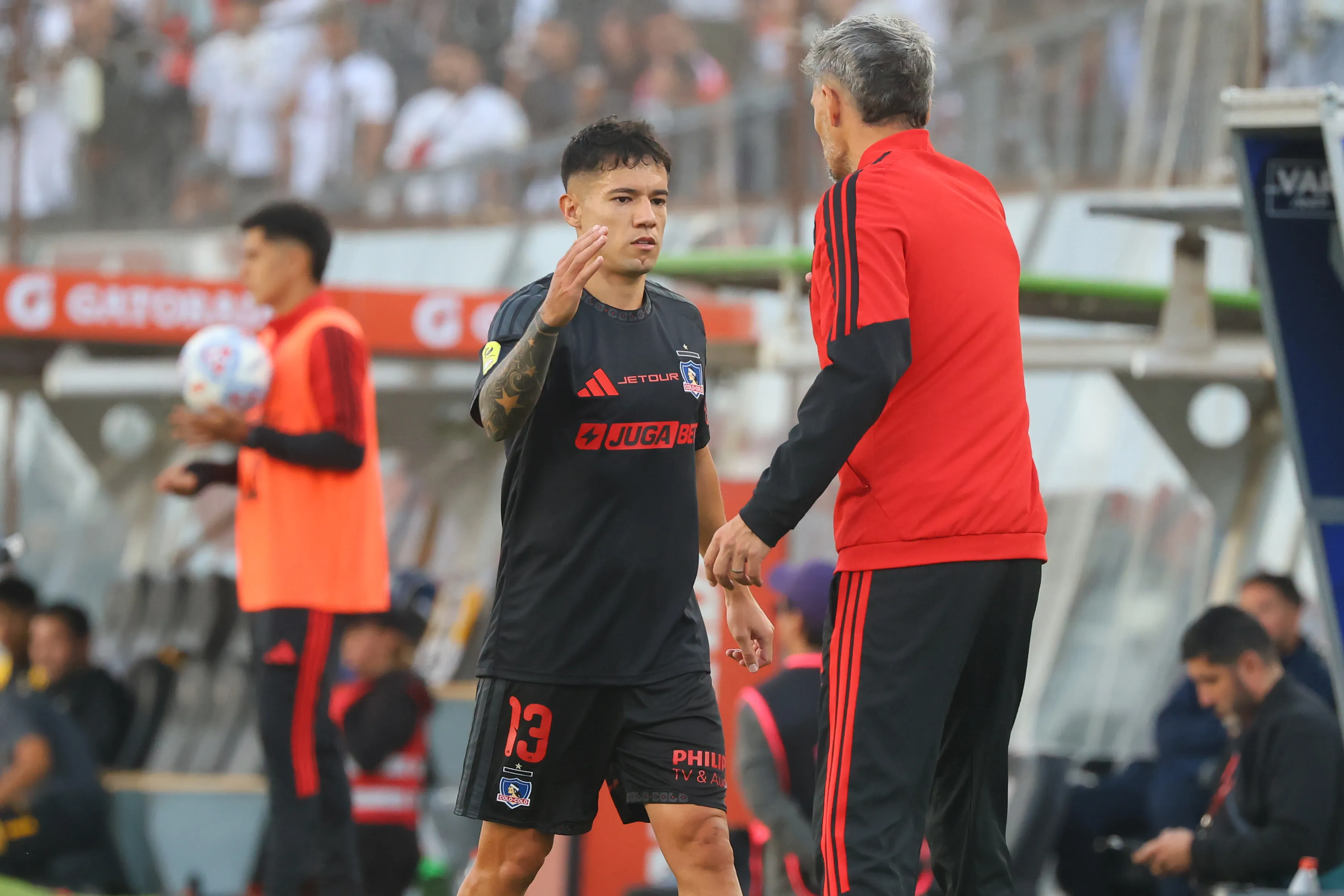 Fernando Ortiz debe definir: ¿Jeyson Rojas o Matías Fernández? | Photosport