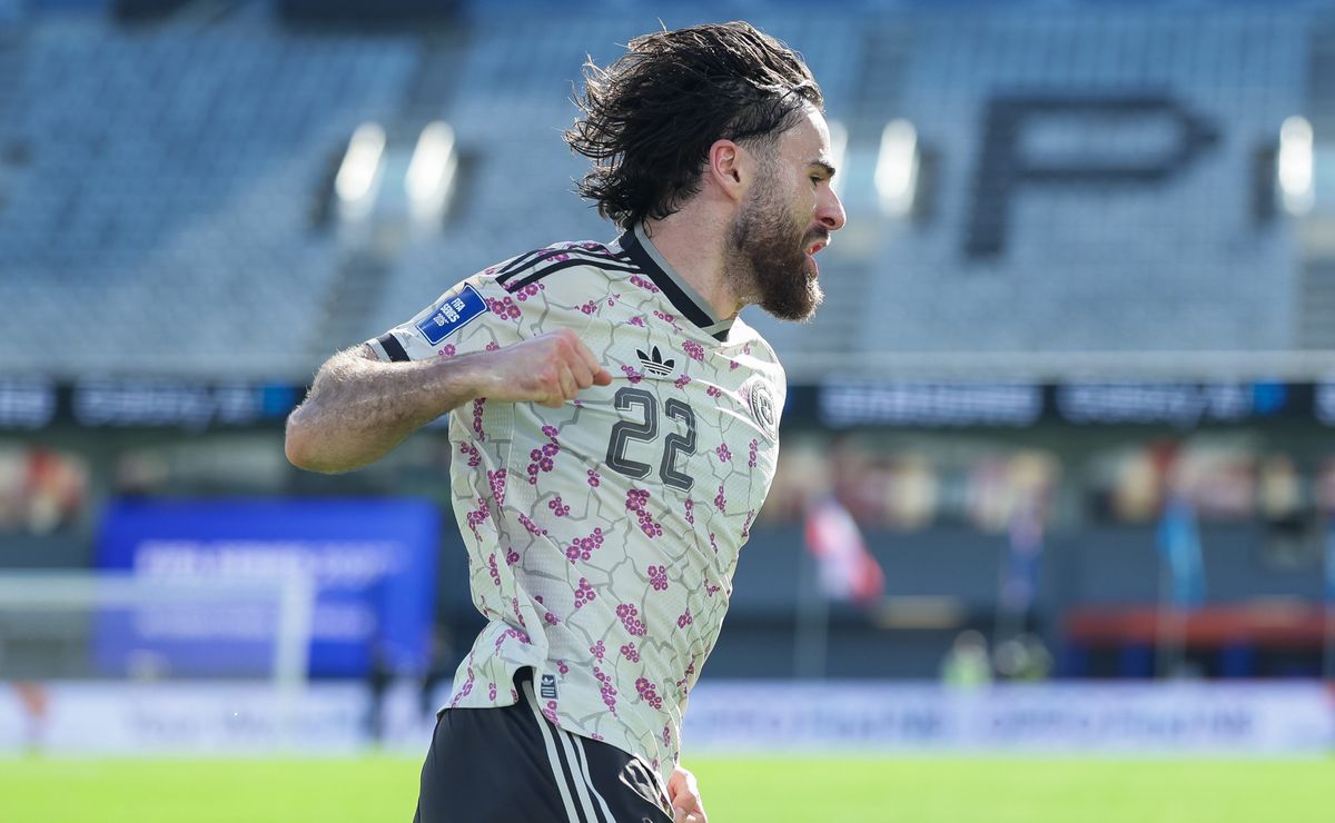 En racha: Ben Brereton iguala récord de histórico y querido goleador de la selección chilena