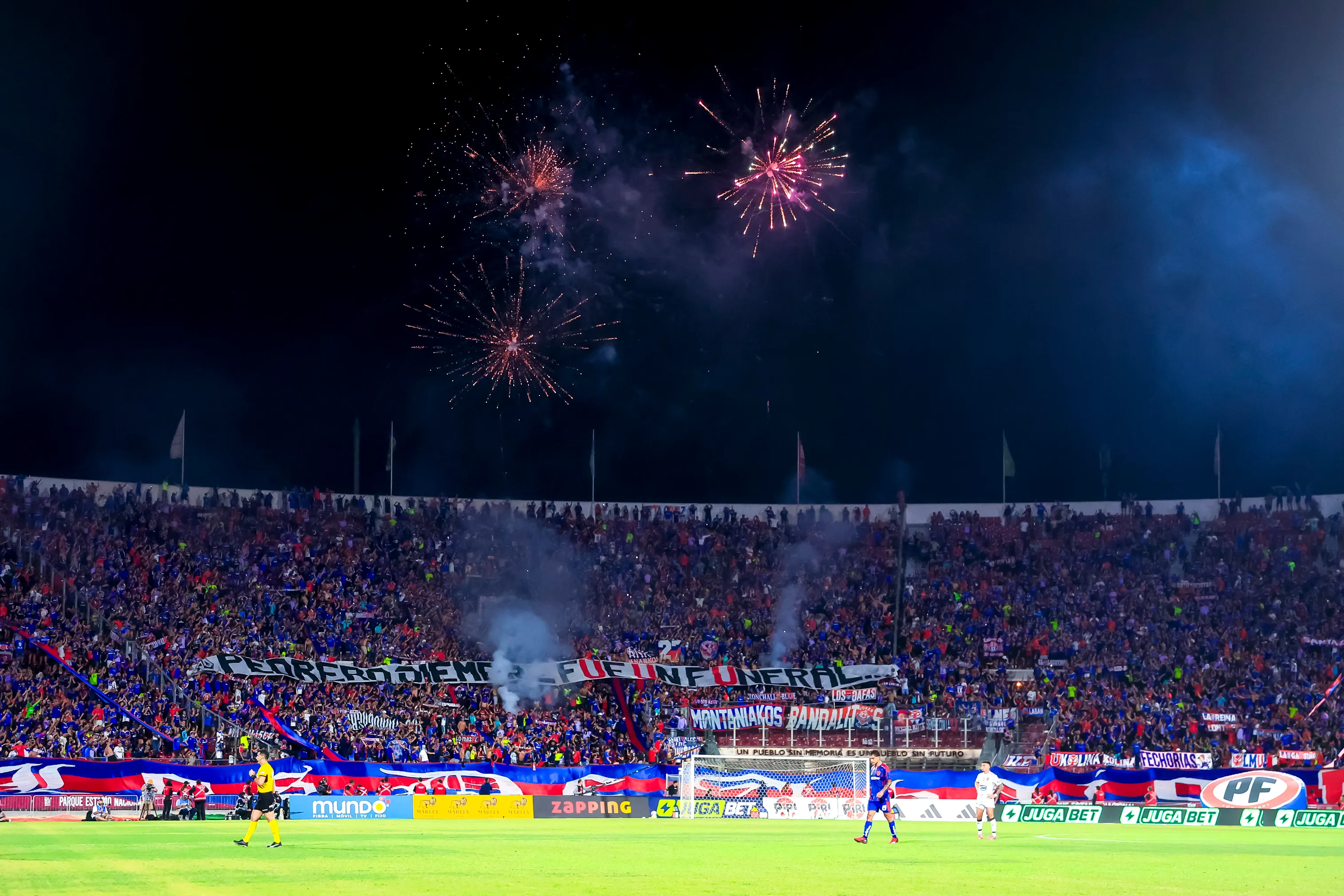 Sufren los hinchas de U. de Chile: no podrán ir al Bicentenario La Florida | Photosport