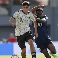 Jugó un Mundial con la Roja y cuestiona a dos jóvenes: "Defienden, pero..."