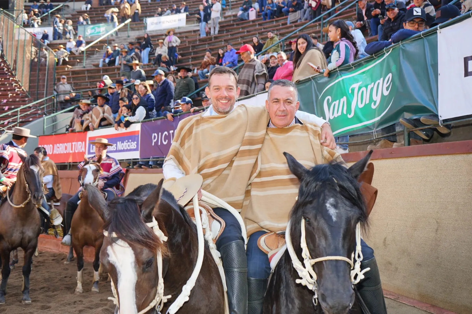 Los jinetes Fernando Alcalde y Luis Fernando Corvalán tuvieron una notable actuación en la Serie Mixta del 77° Campeonato Nacional