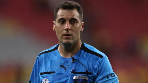 El árbitro de U. Católica vs Boca tiene historia con los cruzados