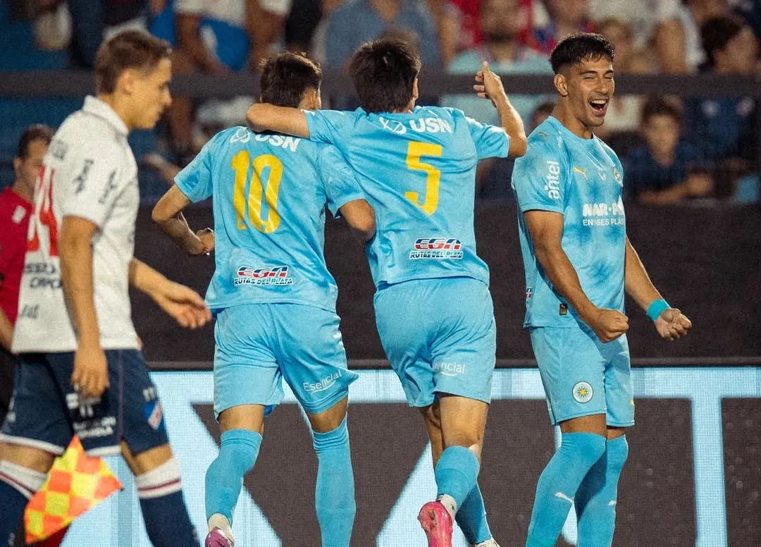 Salomón Rodríguez llegó a seis goles en el torneo uruguayo. Su contrato con Colo Colo es hasta diciembre del 2027. | Foto: Montevideo City Torque.