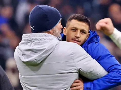 Disfrutó del último primer de Alexis y ahora es echado en la Premier