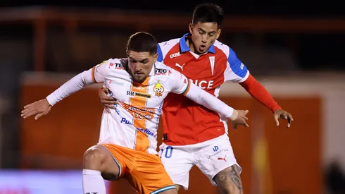 Cobresal y Universidad Catolica se miden por la fecha 3 de la Copa de la Liga.