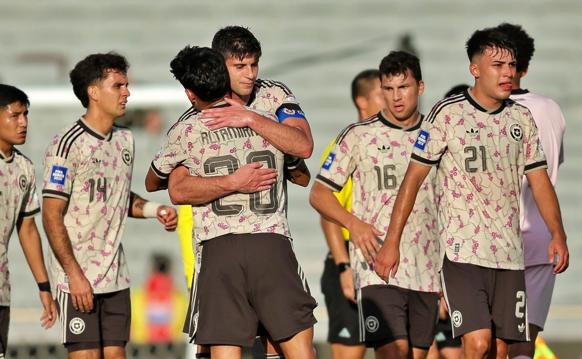 Jugó su primer partido de titular en la selección chilena y manda claro aviso al resto: “Donde me necesiten…”