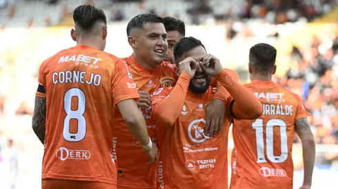 Cobreloa tenía la presión de ganar para ser líder y cumplió con la tarea.