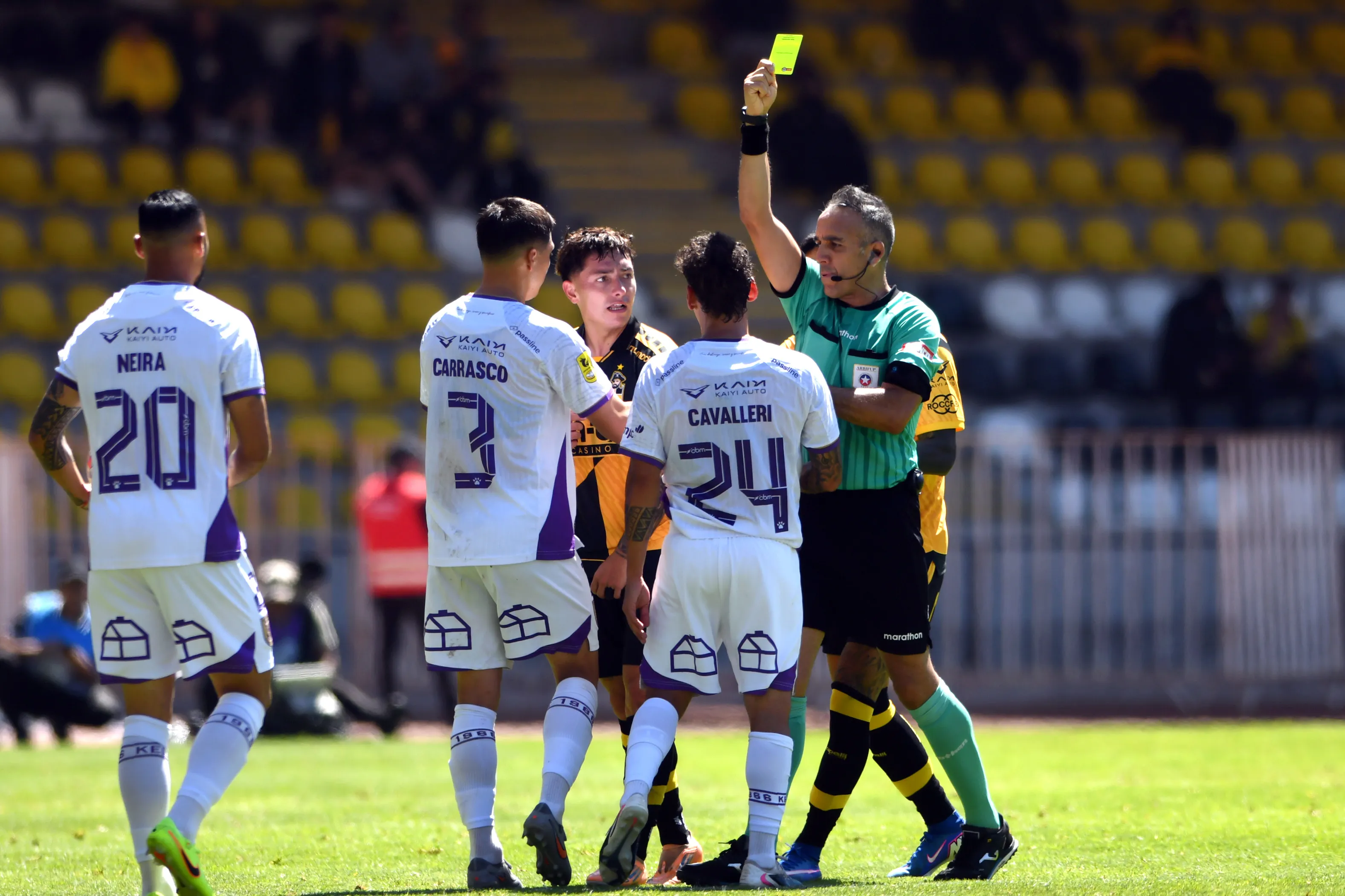 Héctor Jona fue el árbitro del Coquimbo vs Concepción en la Copa de la Liga. (Alejandro Pizarro Ubilla/Photosport).