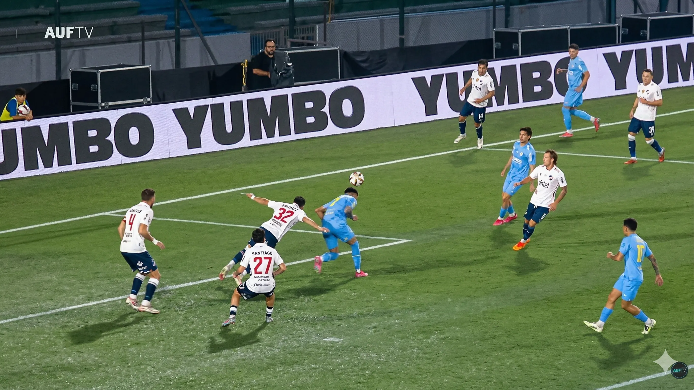 El cabezazo de Salomón Rodríguez para abrir la cuenta vs Nacional. (Captura AUF TV).