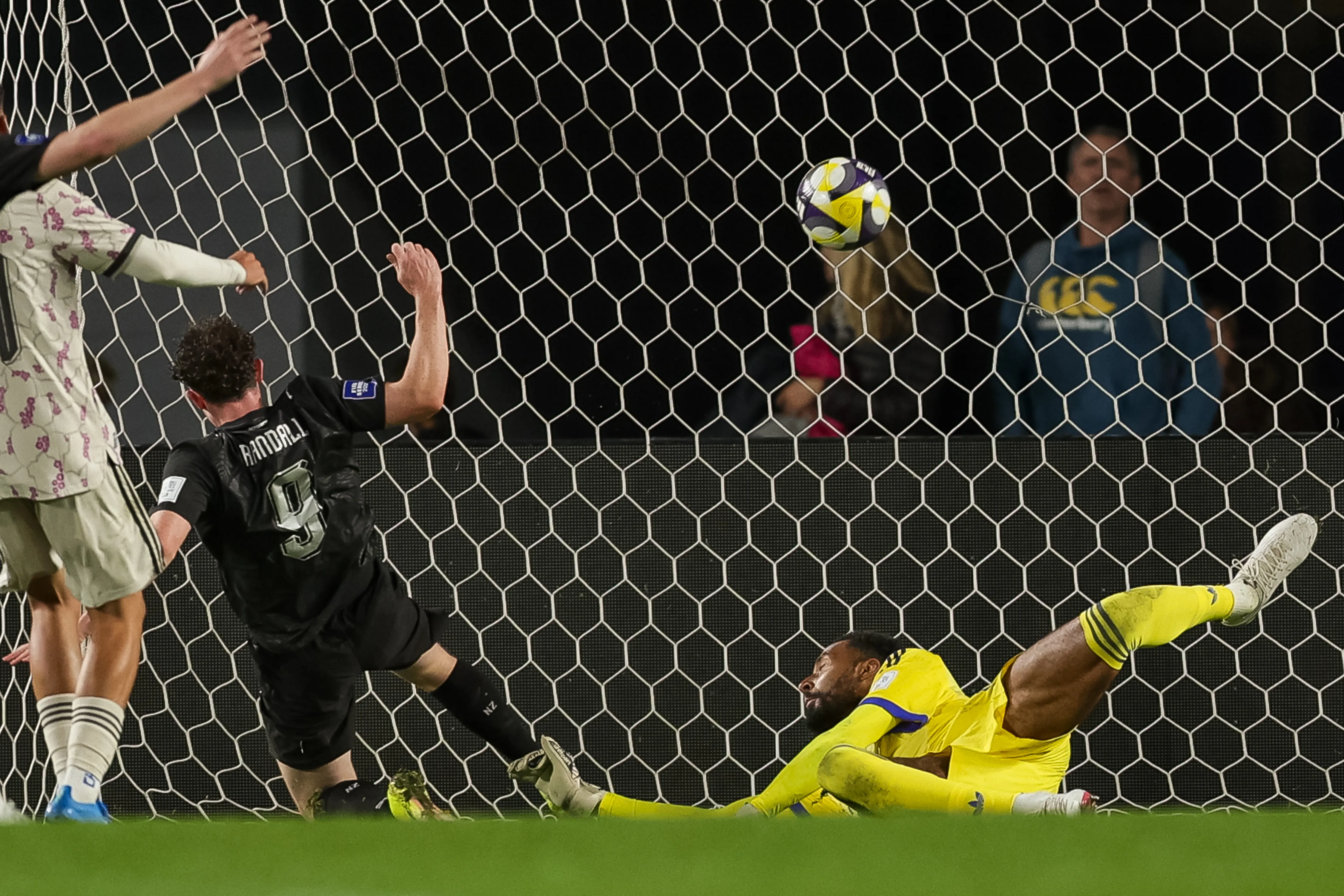 Chile fue goleado ante Nueva Zelanda