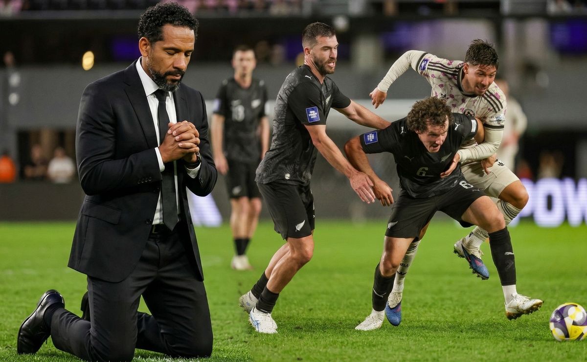 La súplica de Beausejour en la transmisión para que Chile no pasara una vergüenza mayor: “Que sean cuatro”