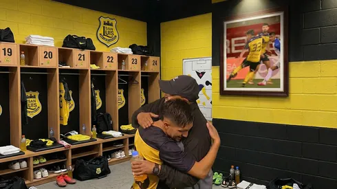 El Chupete Suazo tuvo un agradecimiento especial para Fabián González. Algo presentía el sanantonino.