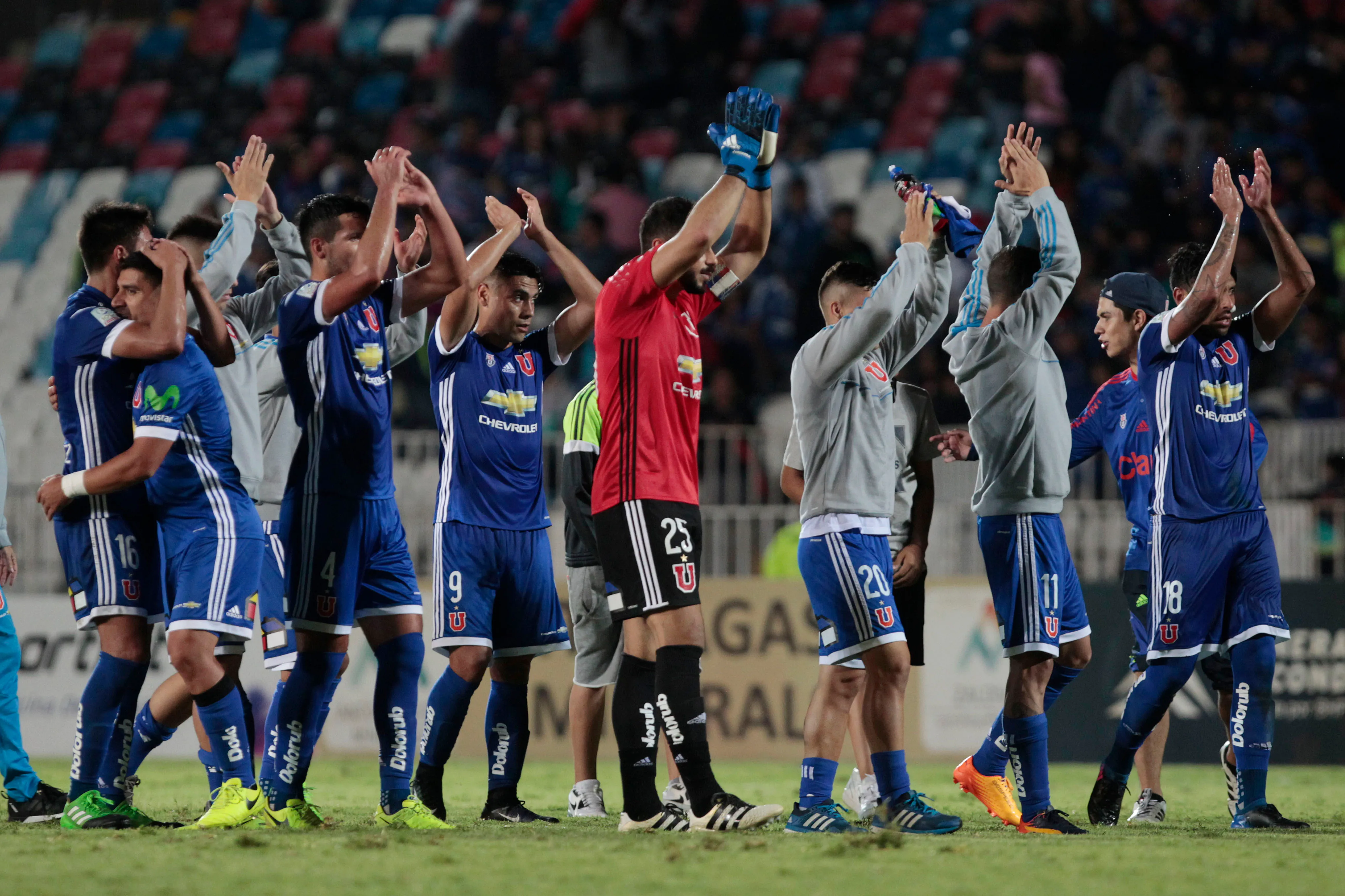 Felipe Mora ya supo salir campeón con la U y se acerca por la lesión de Octavio Rivero