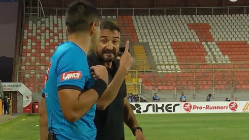 Luis Landeros se quejó abiertamente tras un grosero error arbitral del cuarteto liderado por Rodrigo Carvajal.